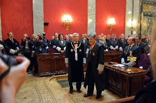 El nuevo presidente de la Sala Tercera Luis María Díez-Picazo con su padrino, el magistrado Jorge Rodríguez-Zapata